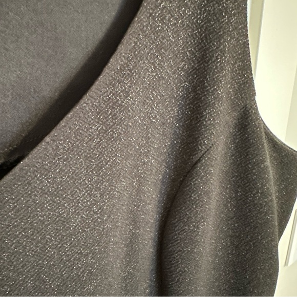 Sparkly V-Neck LBD - Picture 4 of 4